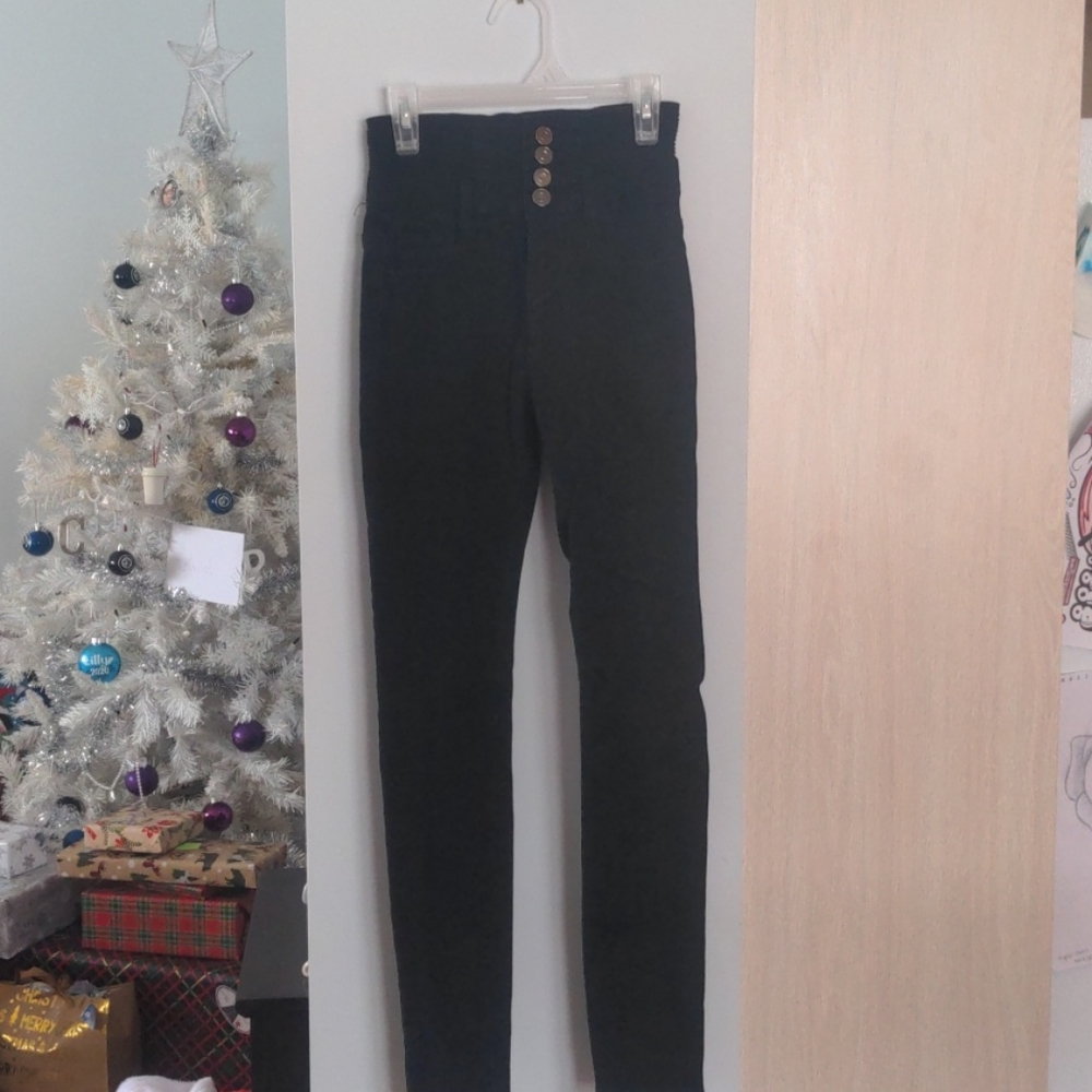 High waisted black jeans